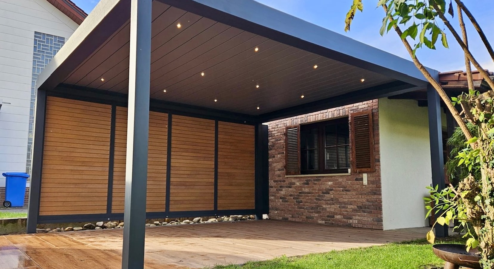 Beispiel für Lammeldächer von VIL Bausysteme