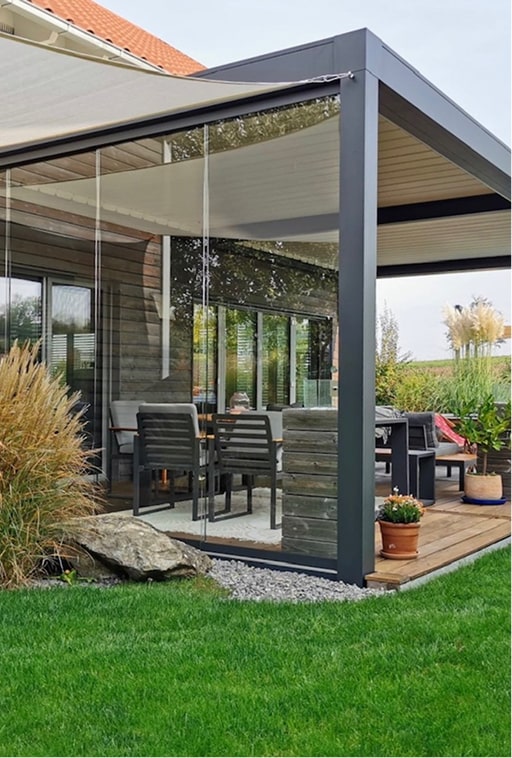 cb224e63-b0d8-4d07-a644-e2e61b78a452-min