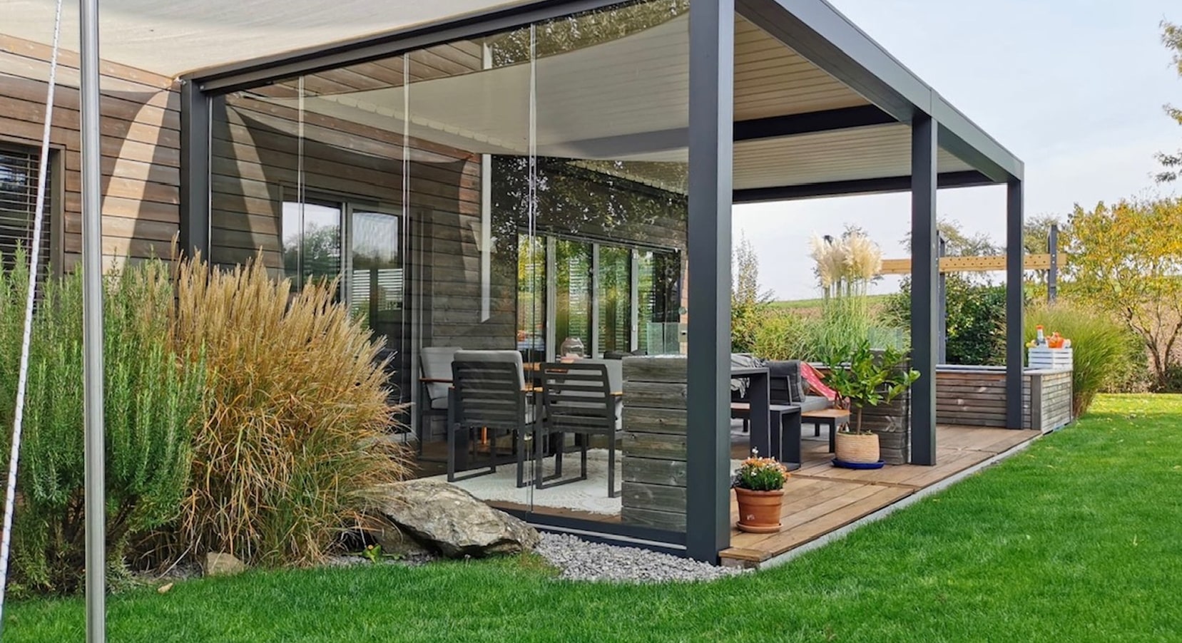 Beispiel für Lammeldächer von VIL Bausysteme